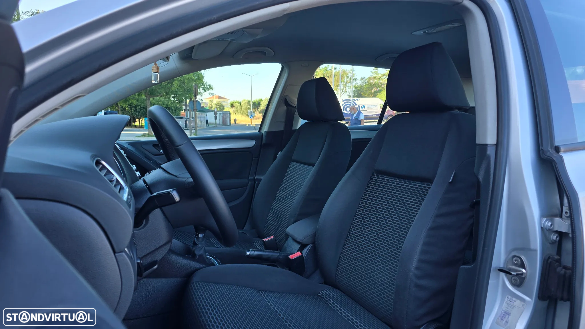 VW Golf 2.0 TDi Trendline - 18
