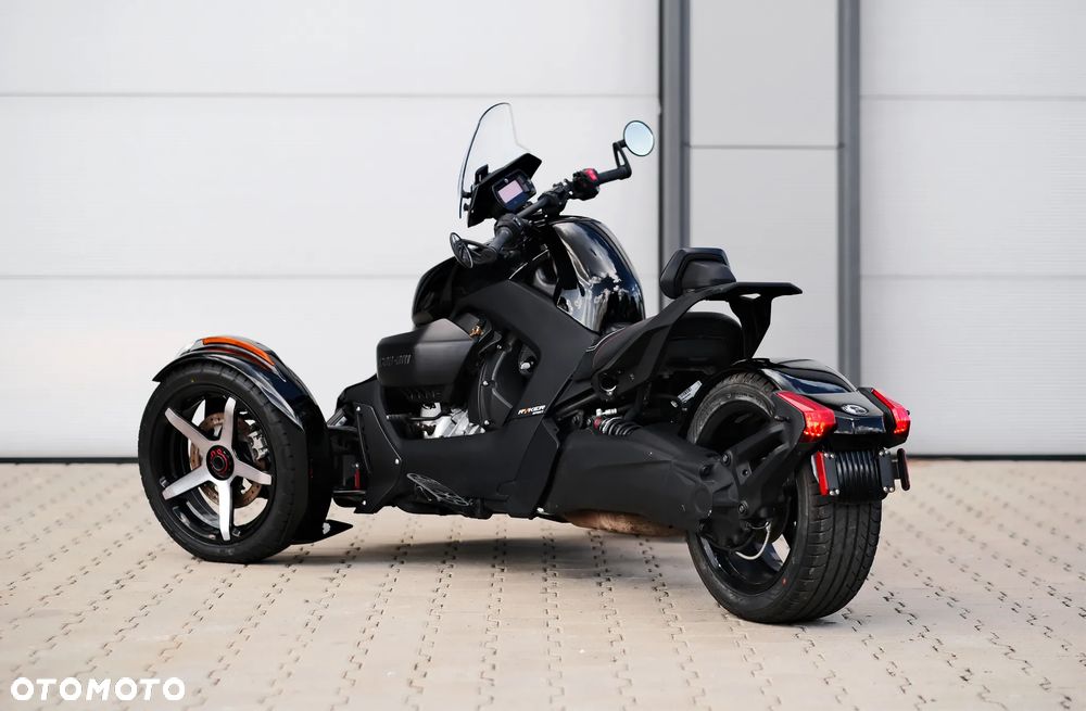 Can-Am Ryker - 8