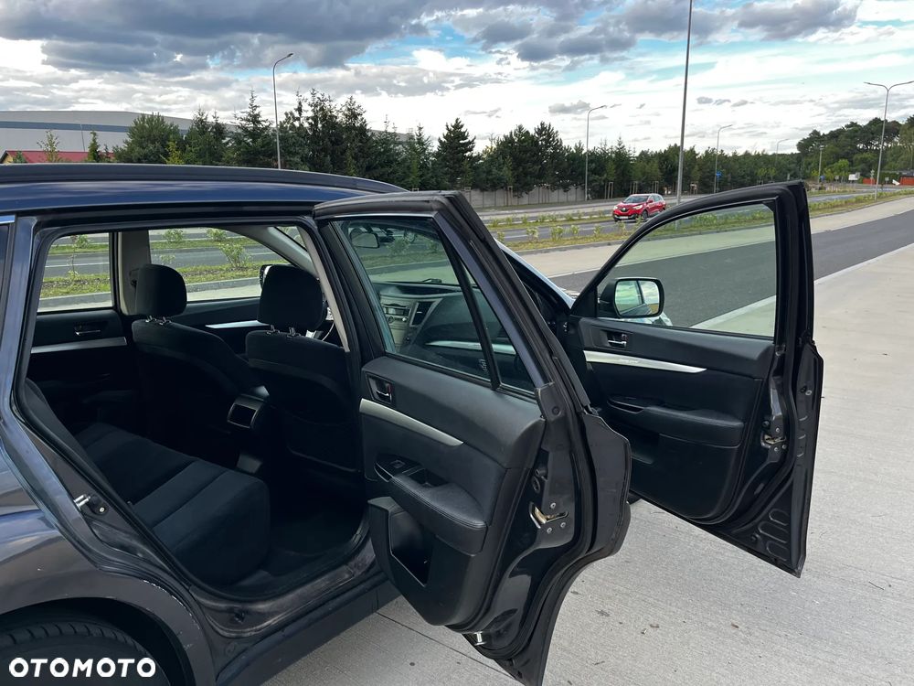 Subaru Legacy - 26
