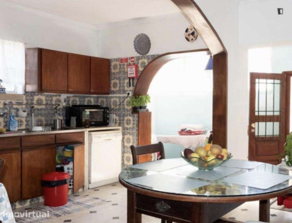 Quarto - localizado em Parede Lisbon - Grande imagem: 3/28