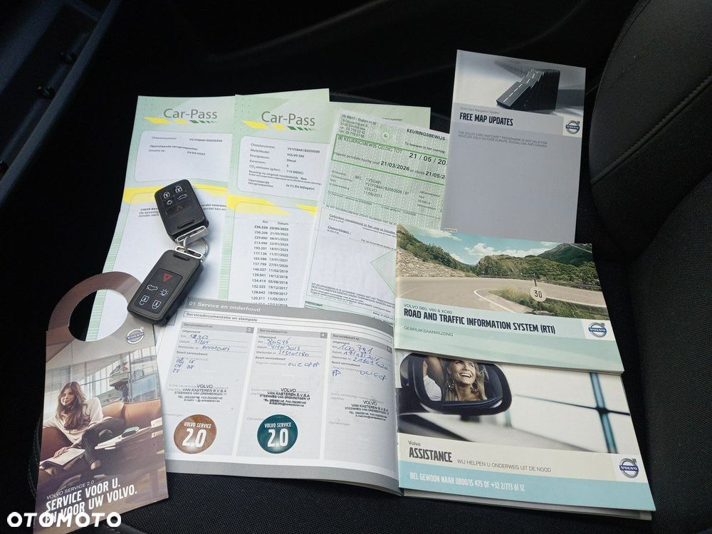 Volvo S60 D2 Momentum - 37