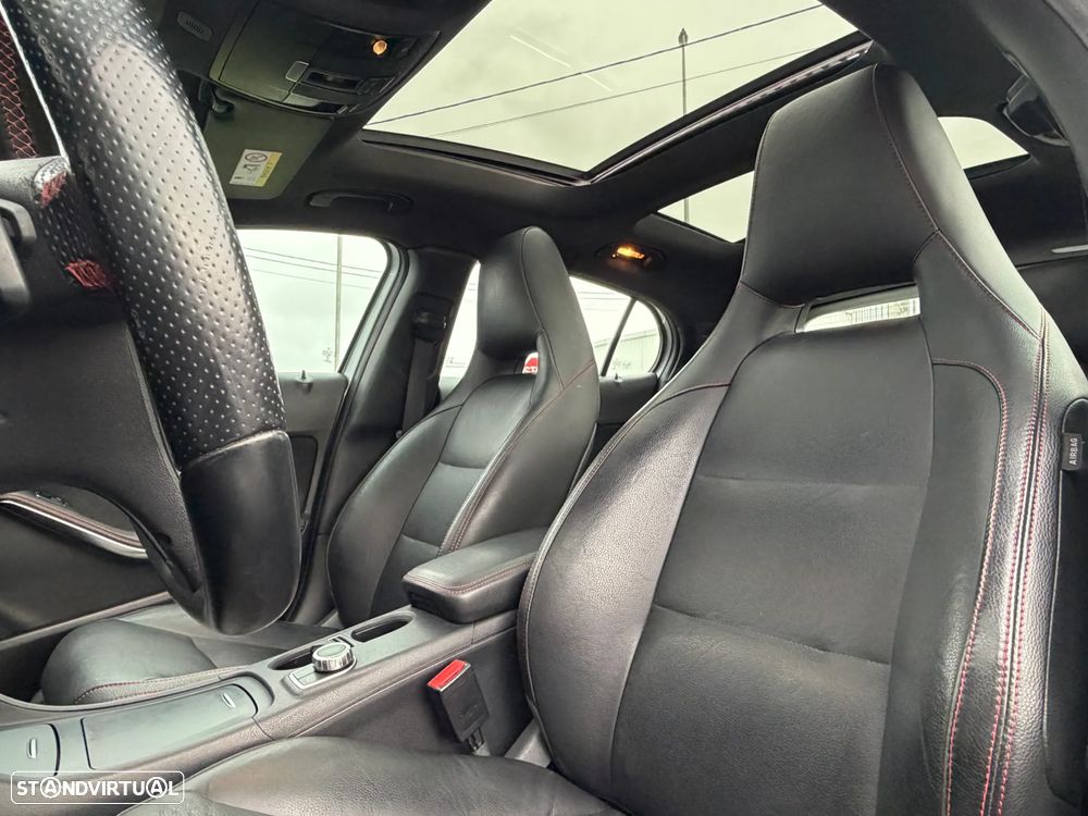 Mercedes-Benz GLA 200 d 7G-DCT AMG Line - 14