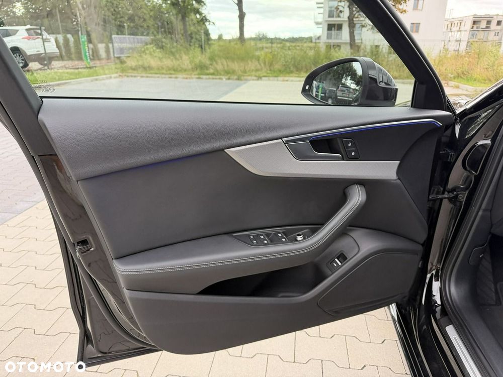 Audi A4 Avant 40 TDI Quattro S Line S tronic - 14