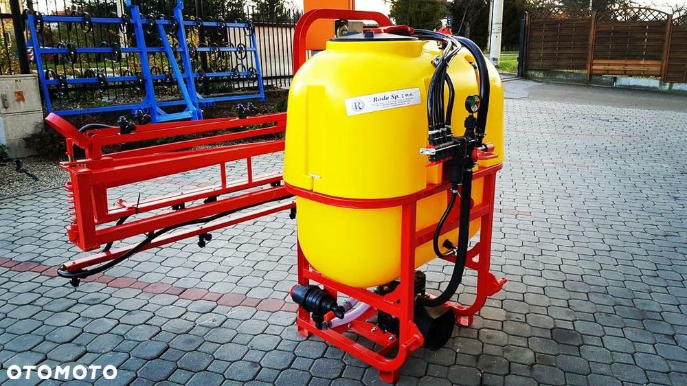 Opryskiwacz polowy 200/300/400/600/800L LANCA 8/10/12M - 8