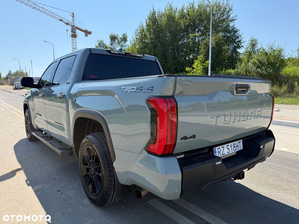 Toyota Tundra - 3