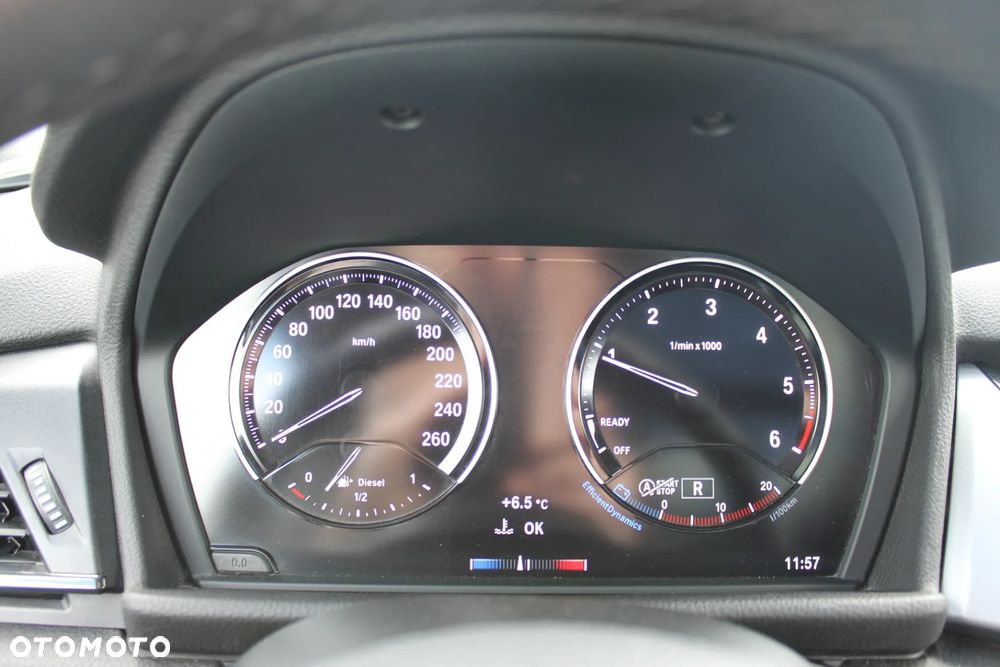 BMW Seria 2 216d - 28