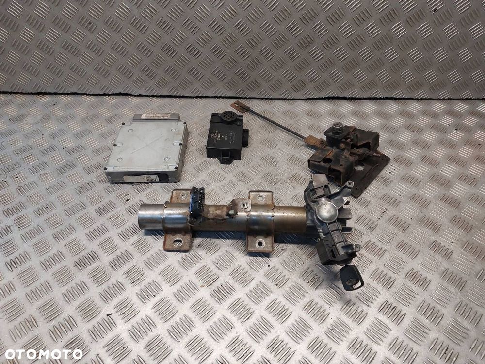 ZESTAW STARTOWY + ZAMEK MASKI FORD TRANSIT V 2.0 TDDI 3C1112A650AC - 1