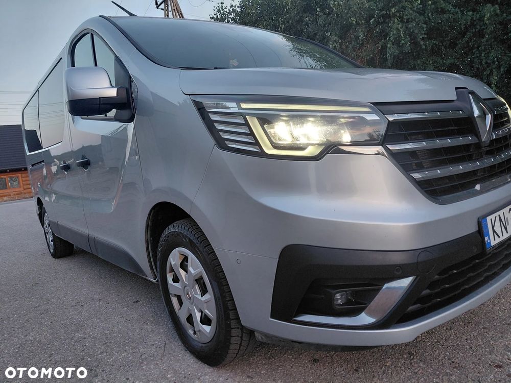Renault Trafic 2.0 dCi - 17