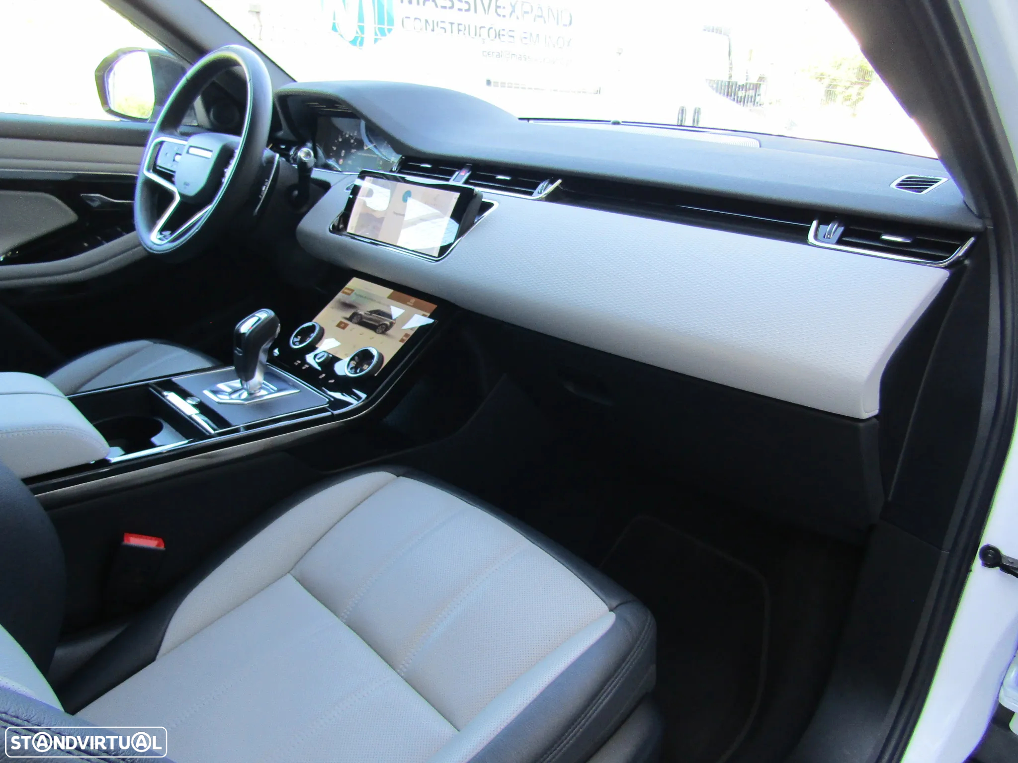 Land Rover Range Rover Evoque 1.5 P300e AWD R-Dynamic Auto - 24