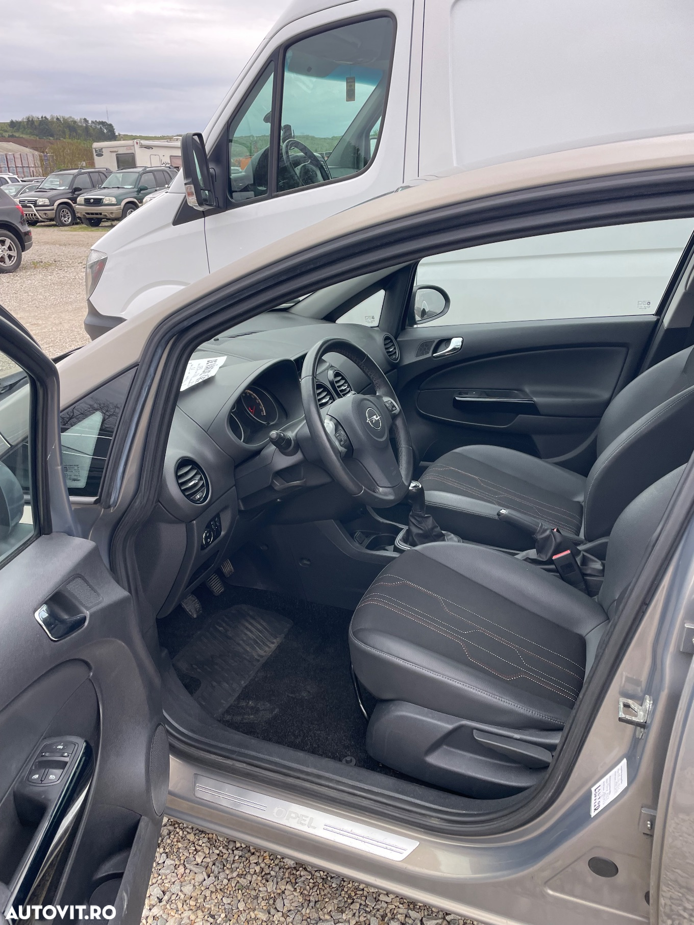 Opel Corsa 1.4 16V Color Edition - 5