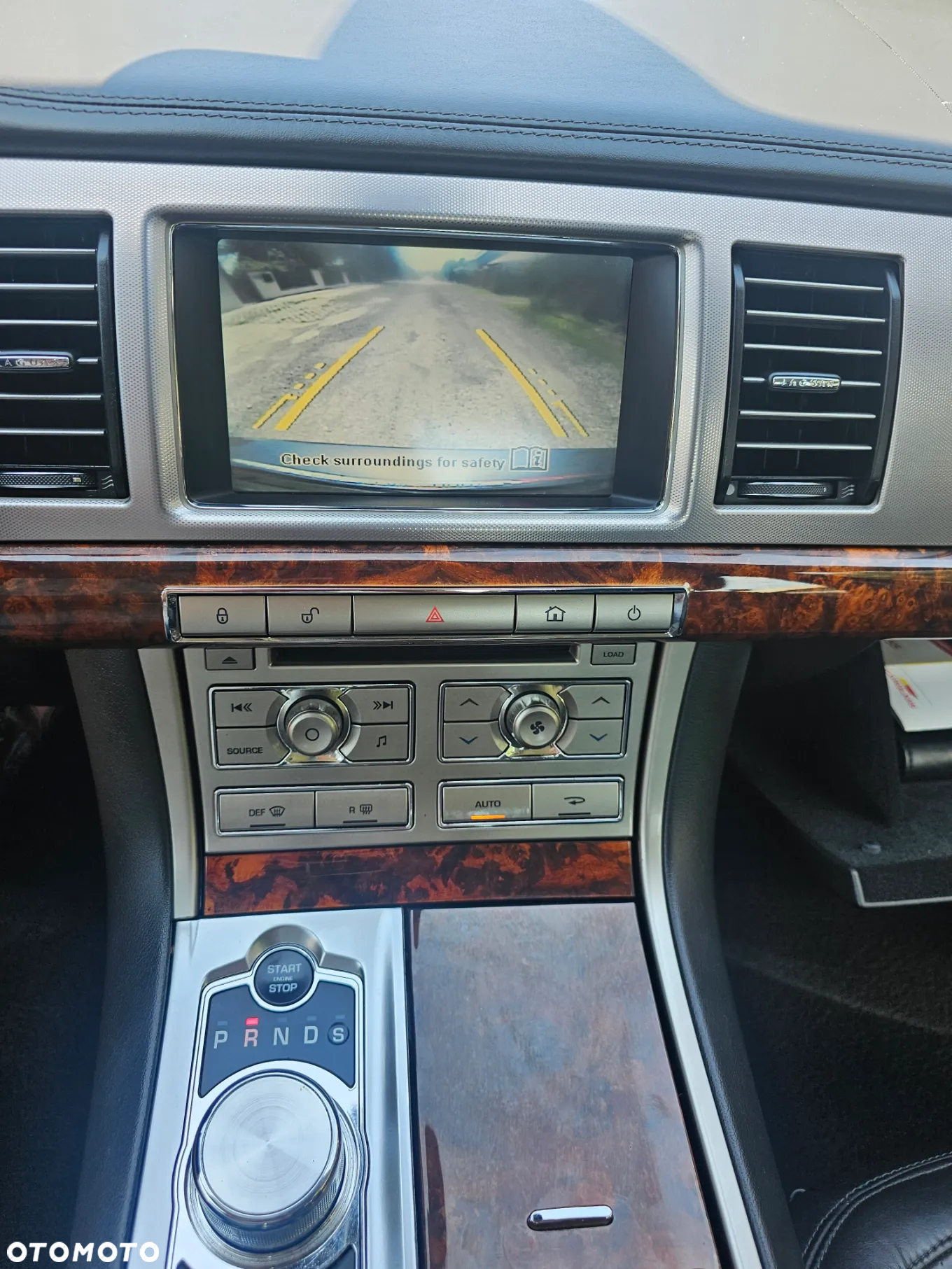 Jaguar XF 3.0 V6 Diesel Edition - 33