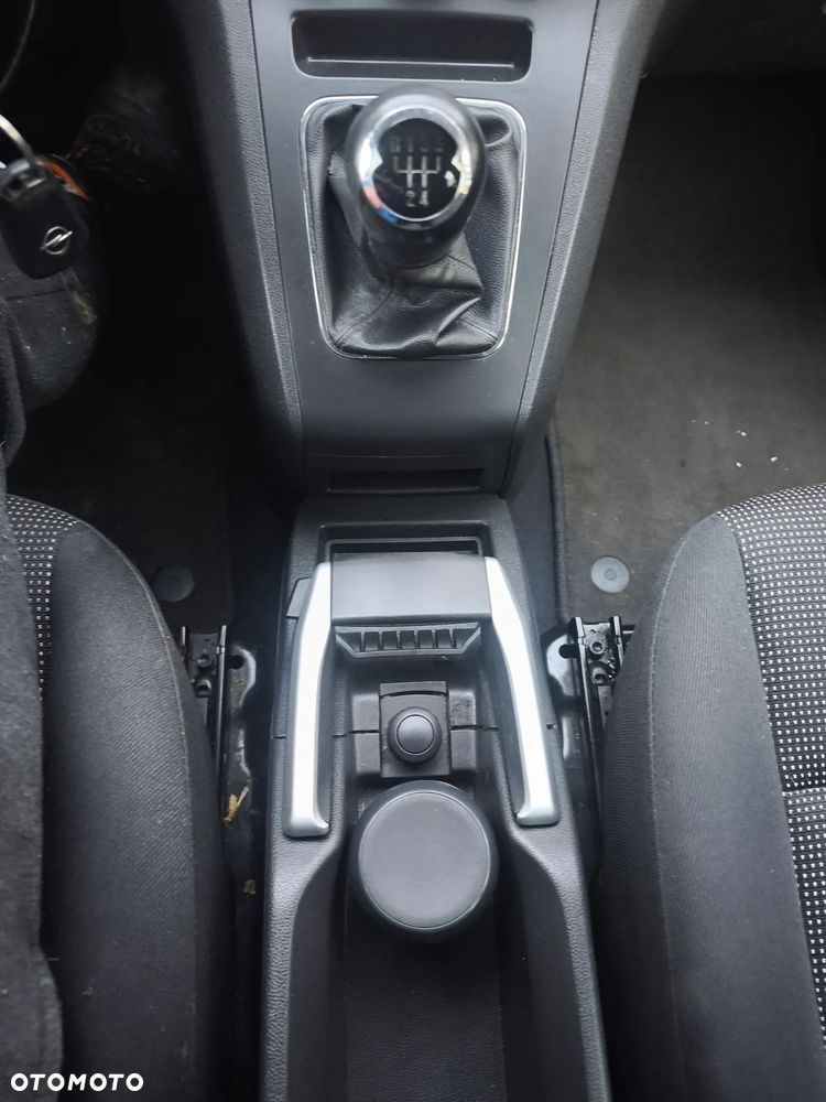 Opel Zafira - 40