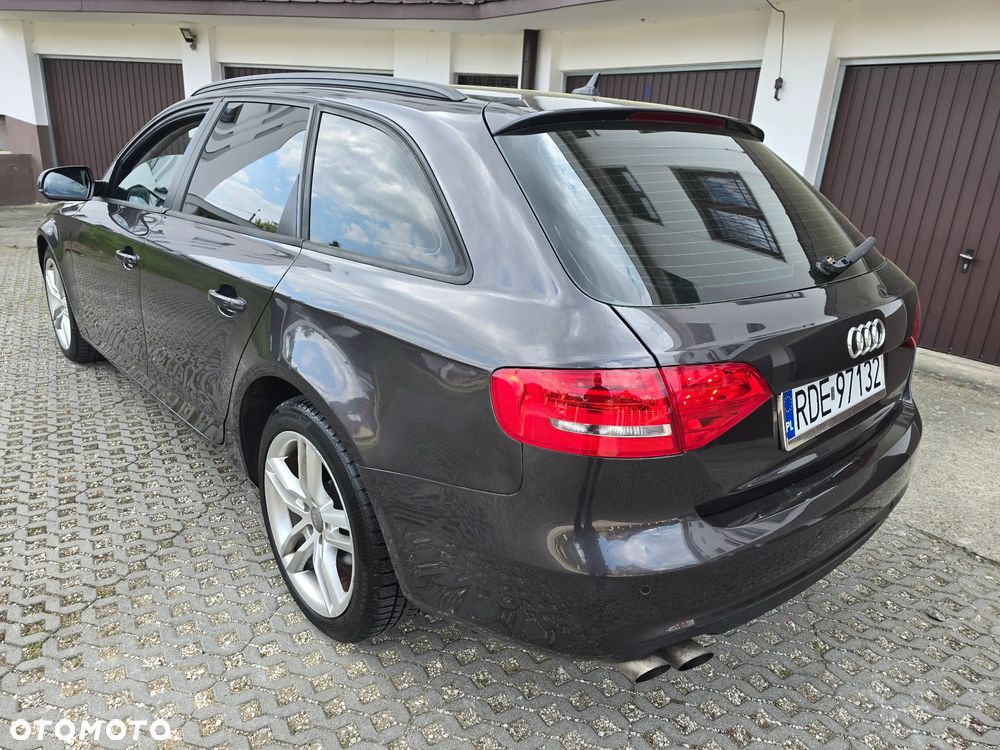 Audi A4 Avant - 4