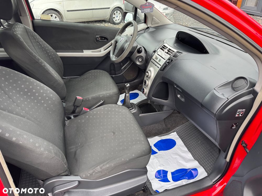 Toyota Yaris 1.0 Luna - 10
