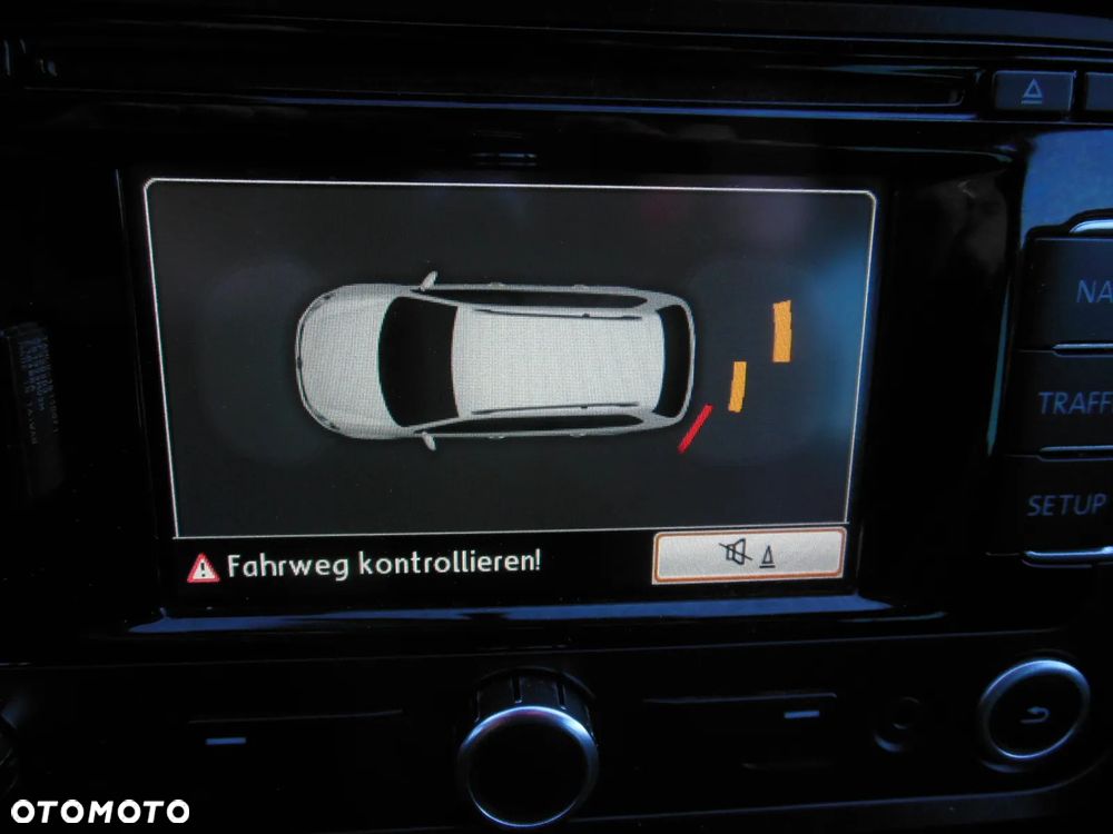 Volkswagen Golf 1.2 TSI BlueMotion Technology Comfortline - 11