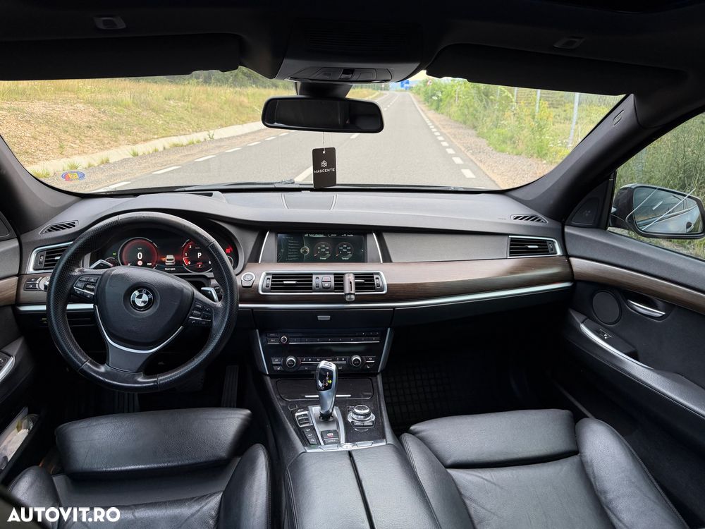 BMW Seria 5 530d xDrive - 8