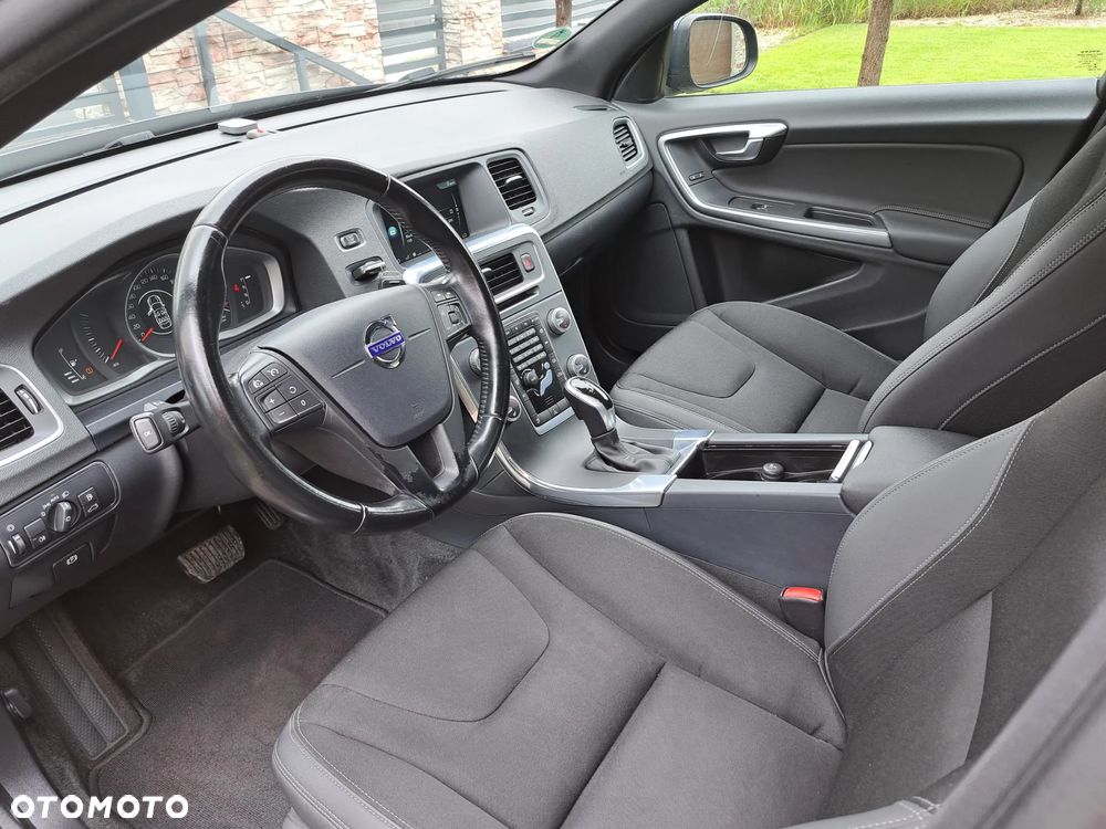 Volvo V60 D3 Geartronic Kinetic - 12