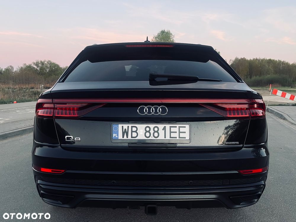 Audi Q8 - 10