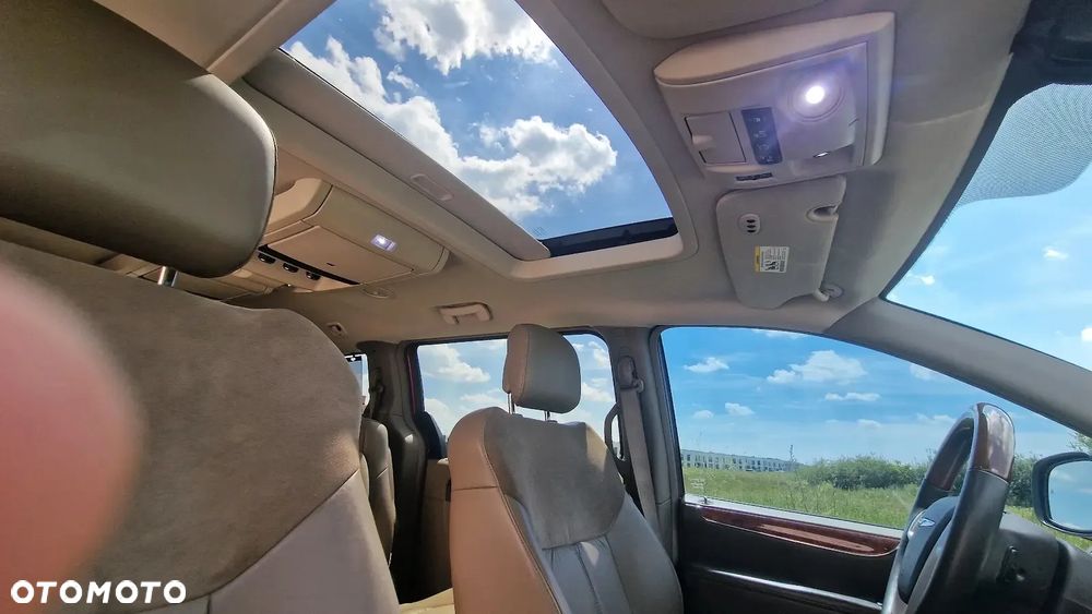 Chrysler Town & Country 3.6 Limited - 15
