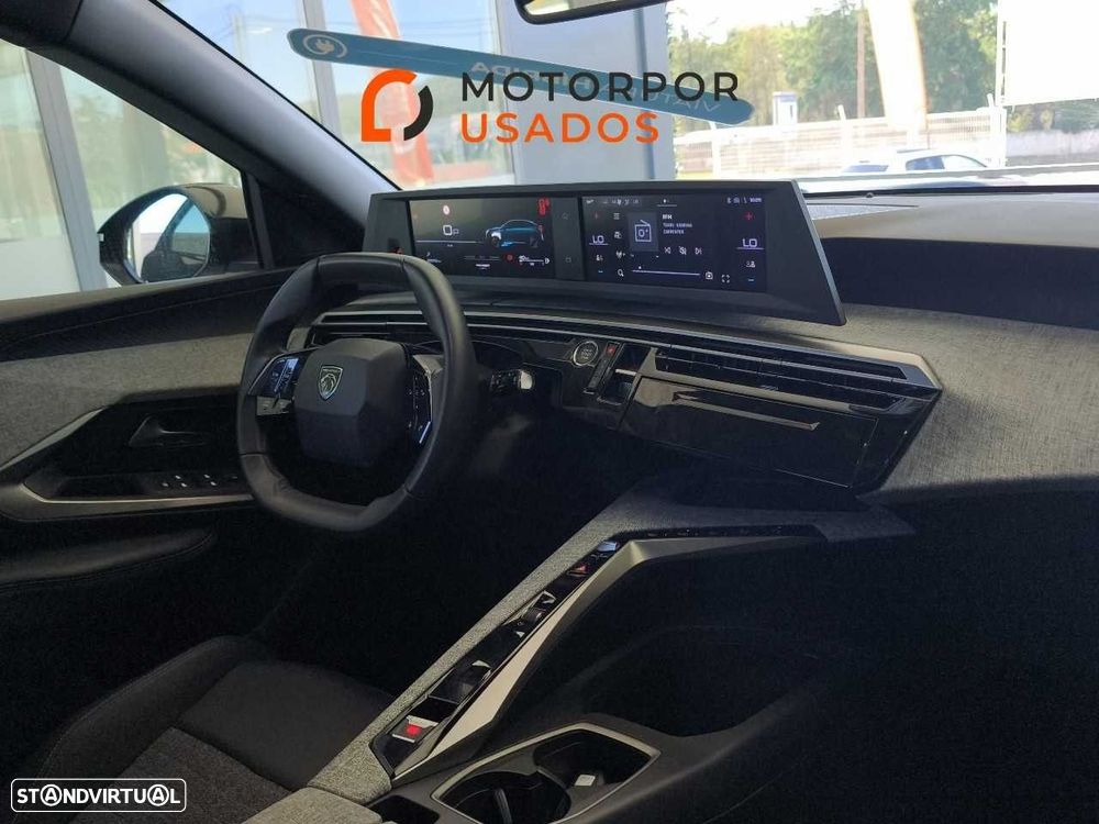 Peugeot 3008 1.2 Hybrid Allure e-DCS6 - 13