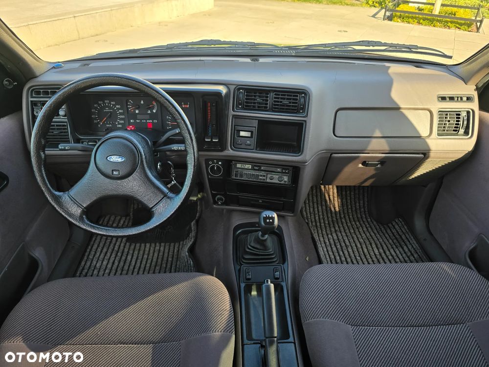 Ford Sierra - 11
