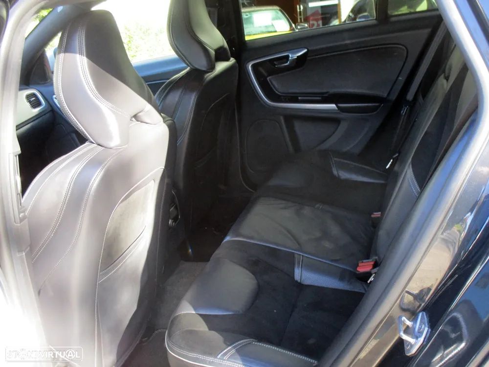 Volvo V60 2.0 D4 R-Design Summum Geartronic - 48