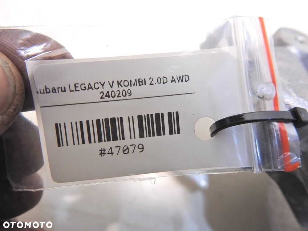 PODSTAWA ZAWORU EGR SUBARU LEGACY V 2.0 D - 4