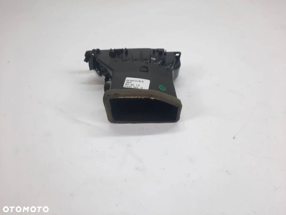 KRATKA NAWIEWU PRAWA OPEL ASTRA K 13406751 - 2