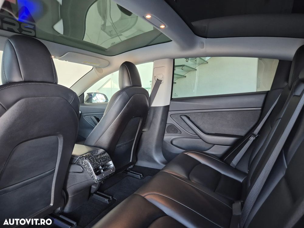Tesla Model 3 Performance - 15