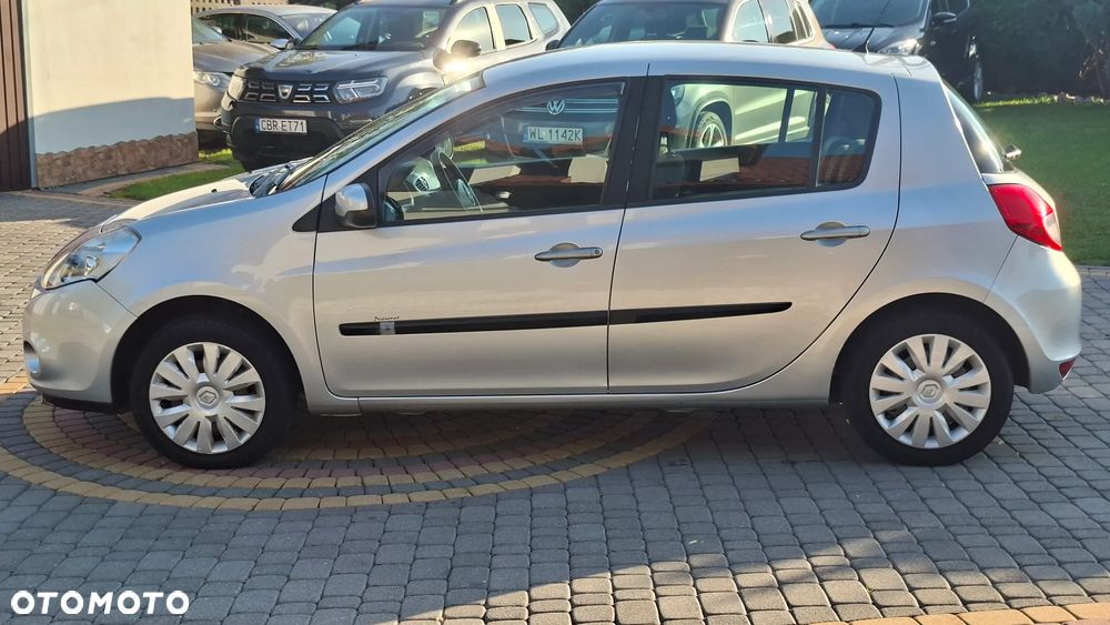 Renault Clio - 7
