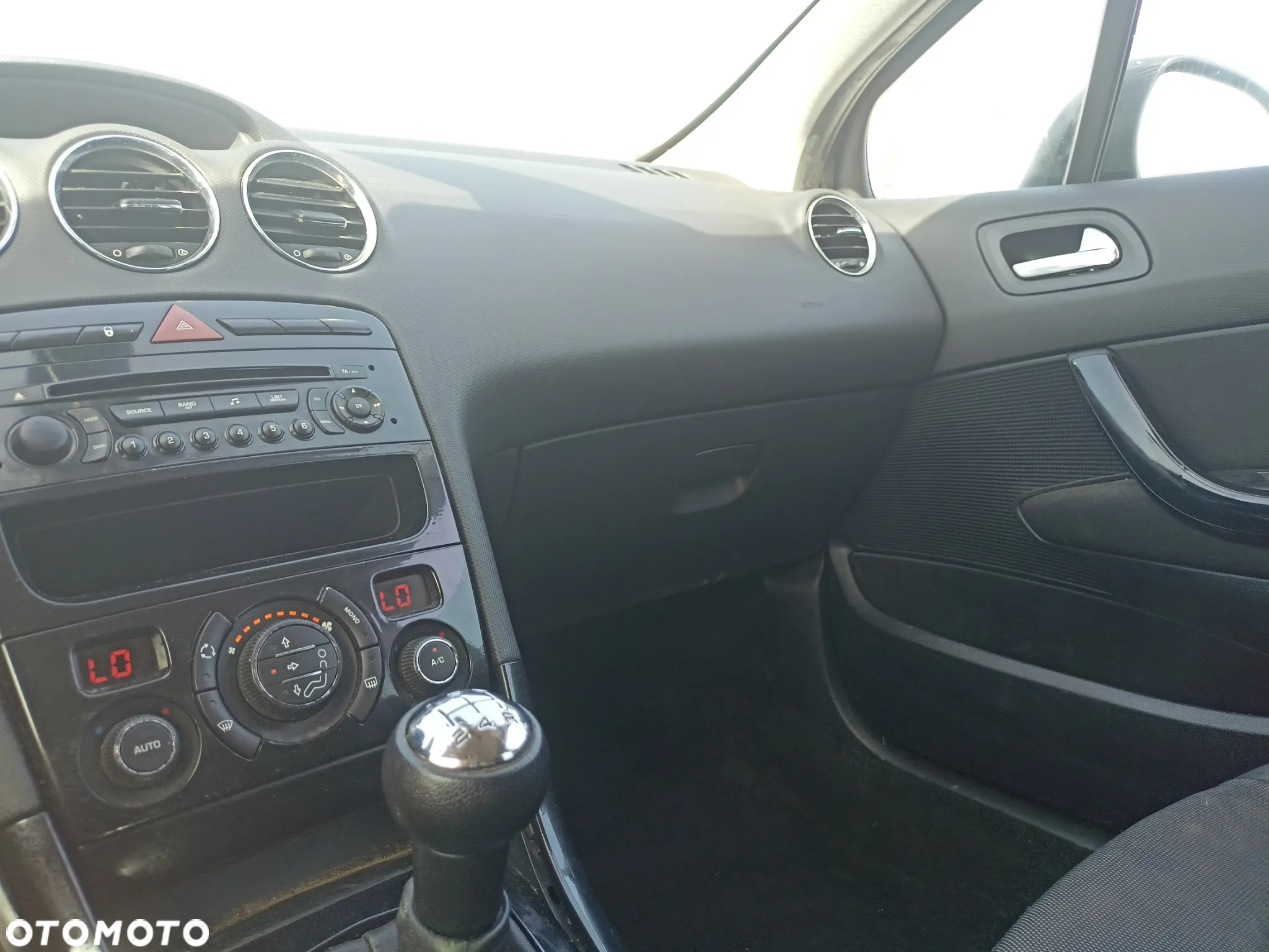 Peugeot 308 - 11