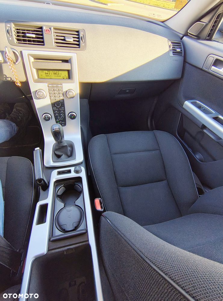 Volvo V50 1.6 - 8