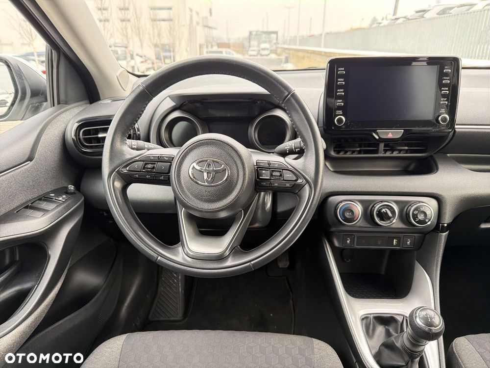 Toyota Yaris - 11