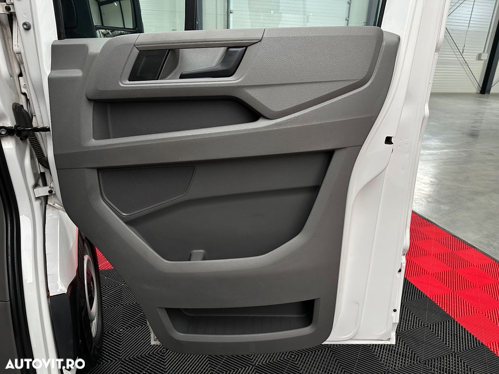 Volkswagen Crafter - 23