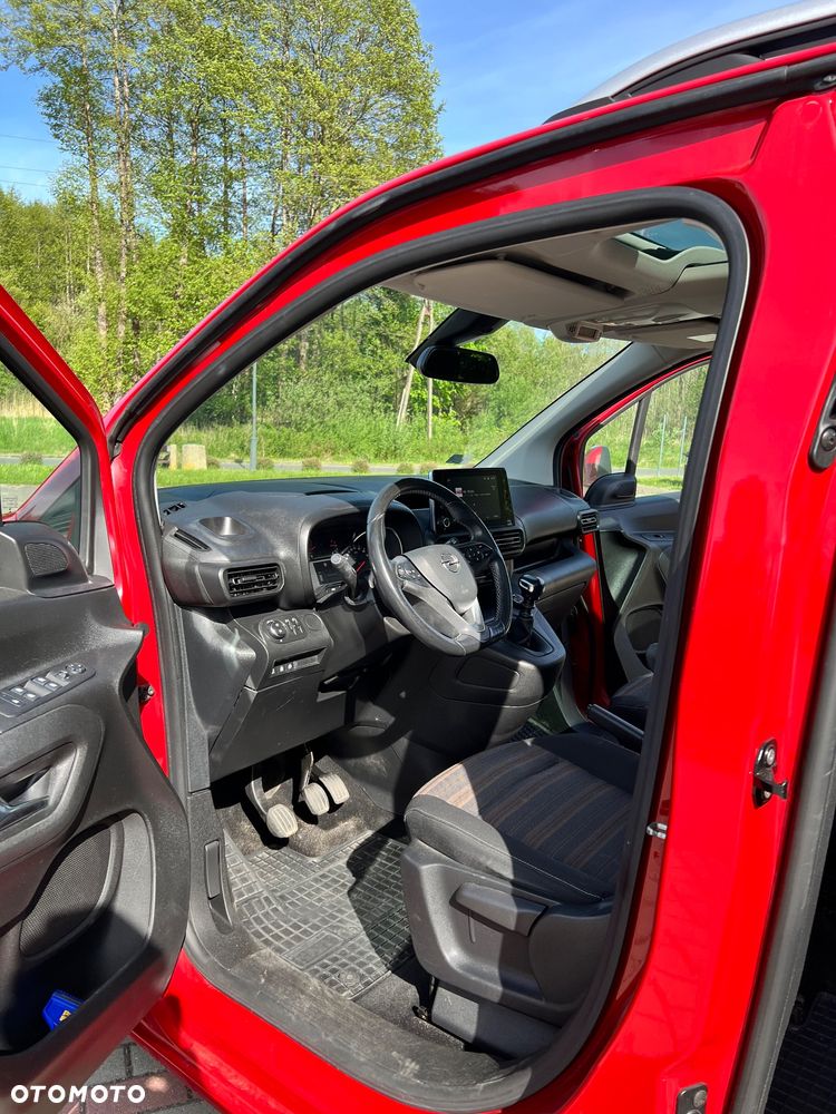Opel Combo 1.2 Turbo Elite S&S - 10