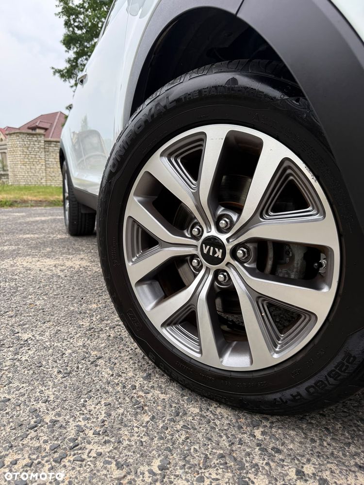 Kia Sportage 2,0 CRDI AWD Vision - 7