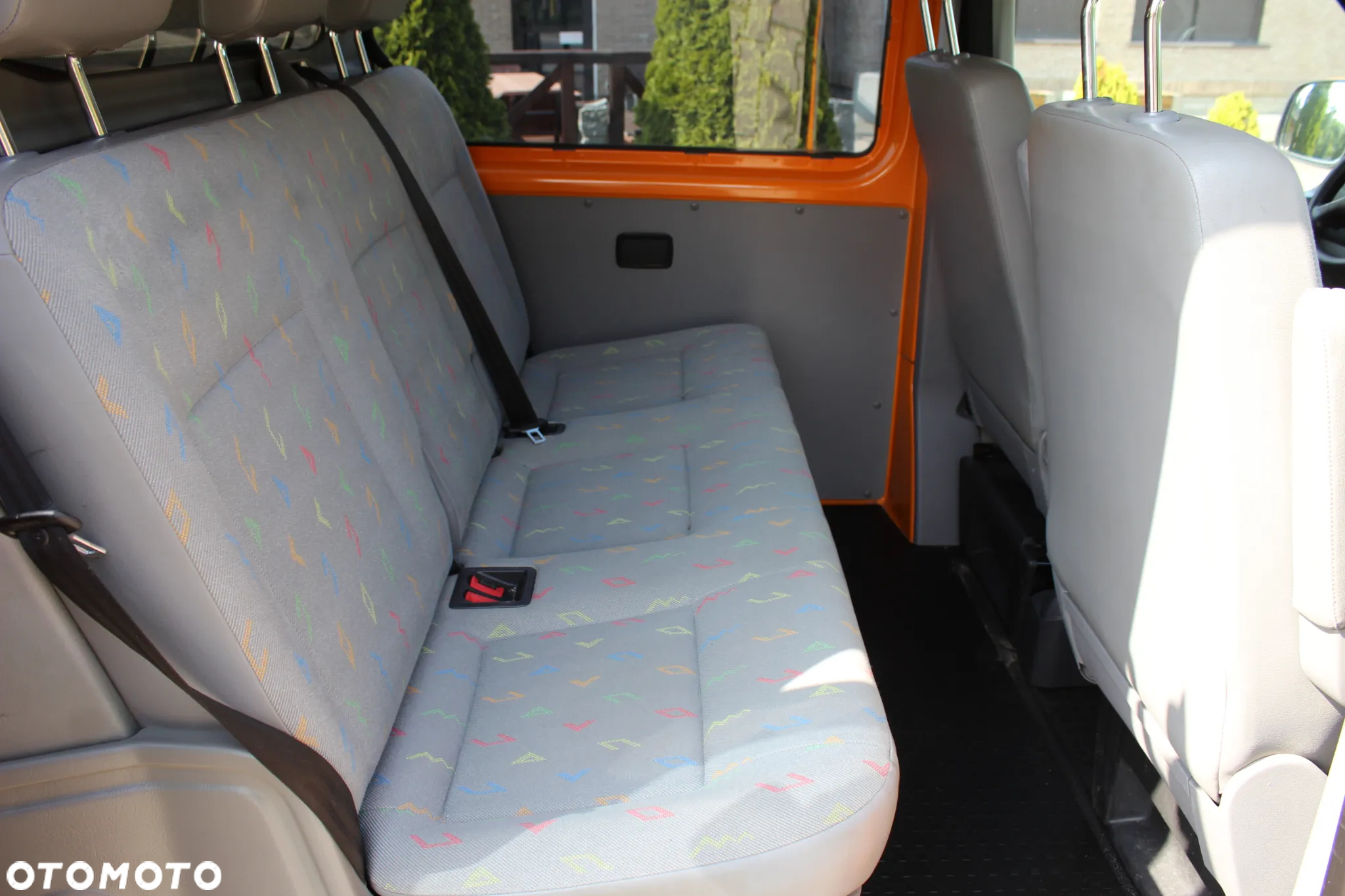 Volkswagen Transporter - 12