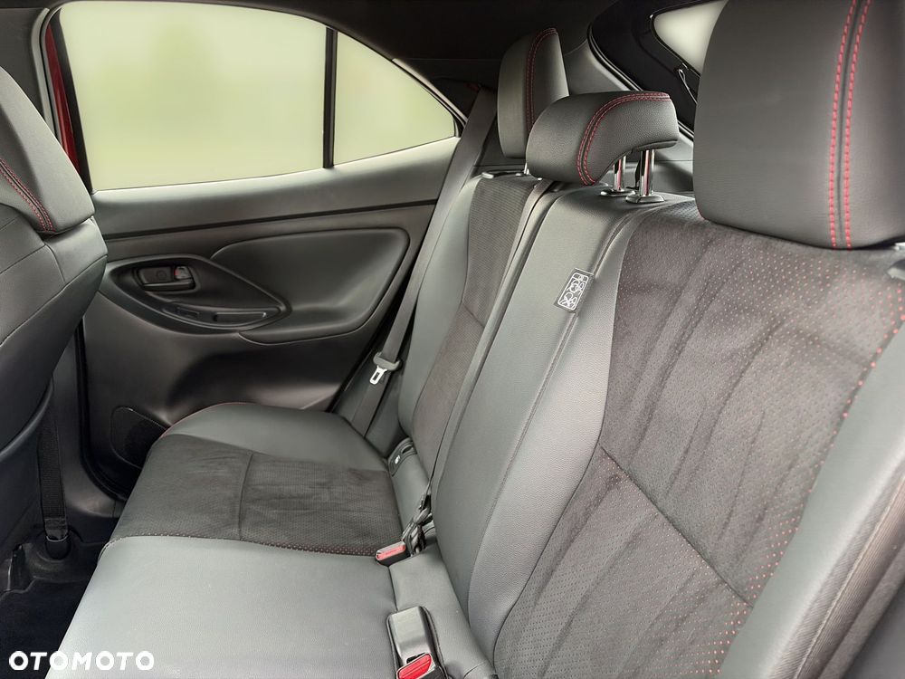Toyota Yaris Cross Hybrid 1.5 GR Sport - 15
