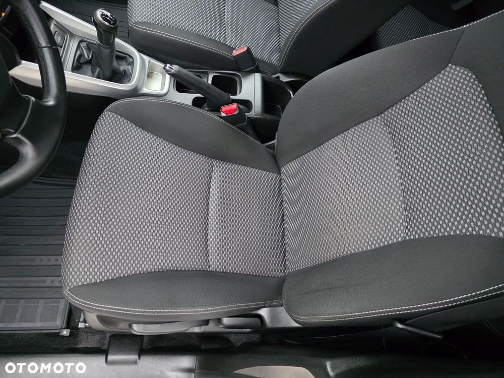 Suzuki Vitara 1.6 Comfort 2WD - 19