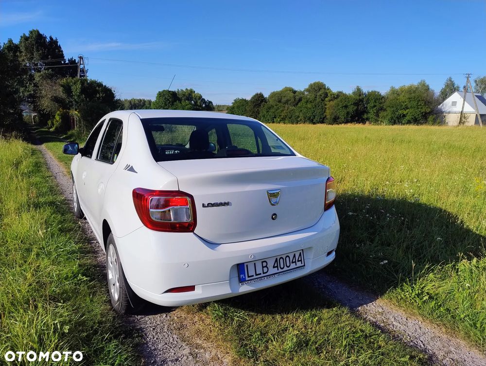 Dacia Logan 1.2 16V Laureate EU6 - 3