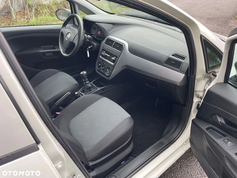 Fiat Punto - 12