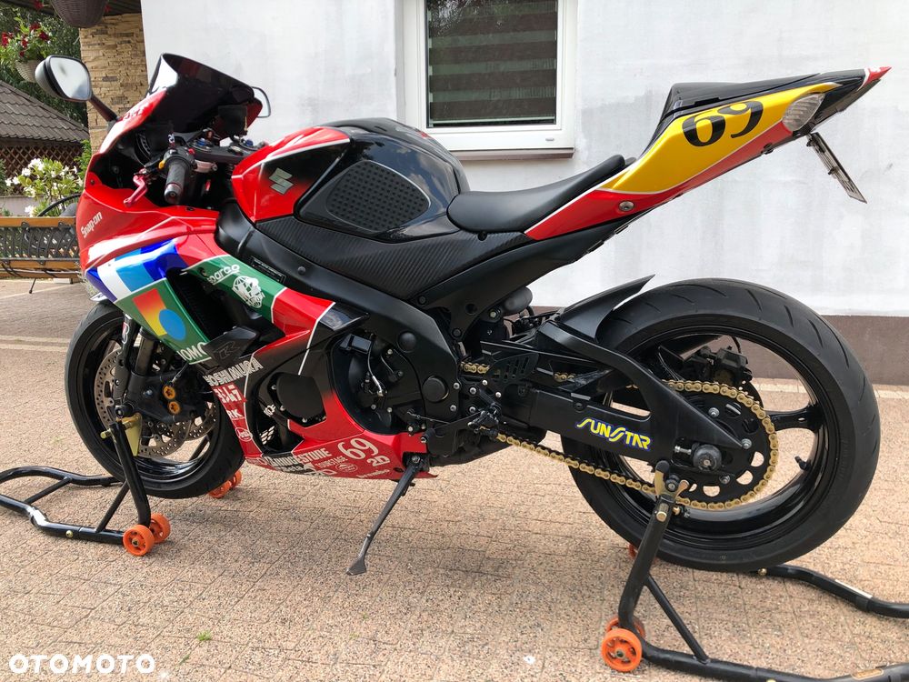 Suzuki GSX-R - 11