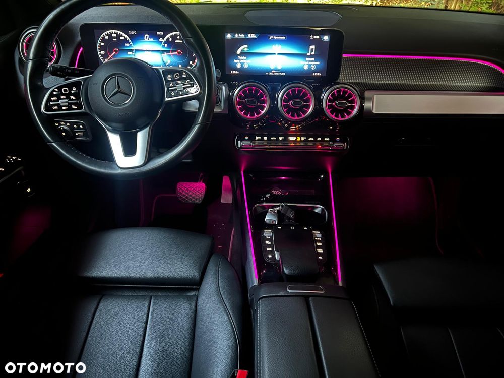 Mercedes-Benz GLB 250 4-Matic 8G-DCT - 9