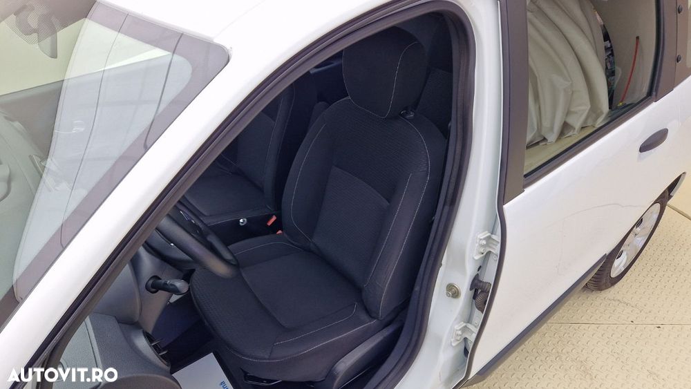 Dacia Lodgy 1.5 Blue dCi Laureate - 13