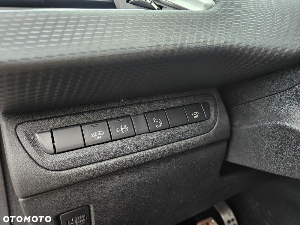 Peugeot 2008 e-HDi FAP 115 STOP & START Allure - 18
