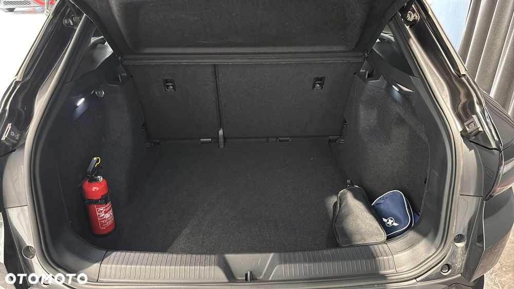 Volkswagen ID.4 - 17