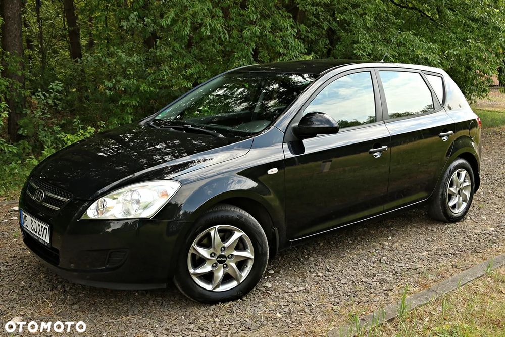 Kia Ceed 1.4 CVVT Attract - 16