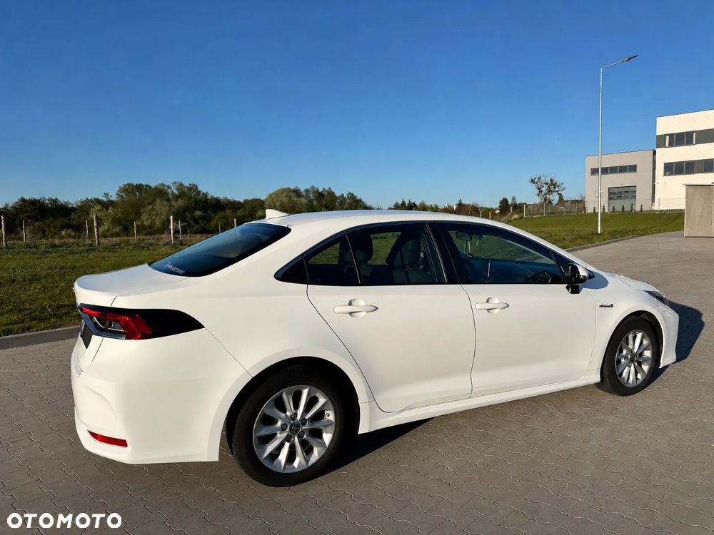 Toyota Corolla - 3