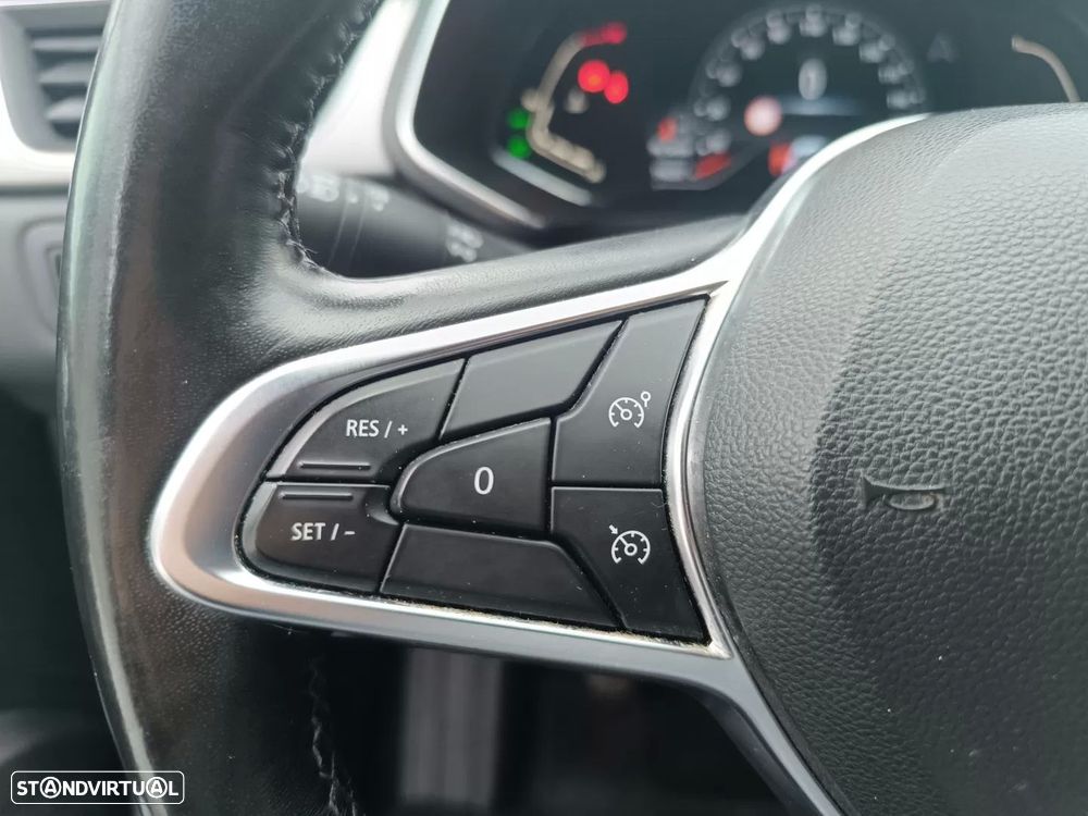 Renault Captur TCe 100 INTENS - 28