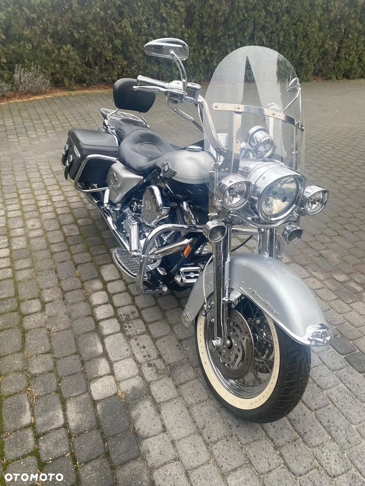 Harley-Davidson Touring Road King - 2